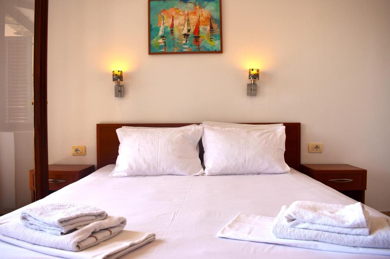 Apartments Aga Улцин Екстериор снимка