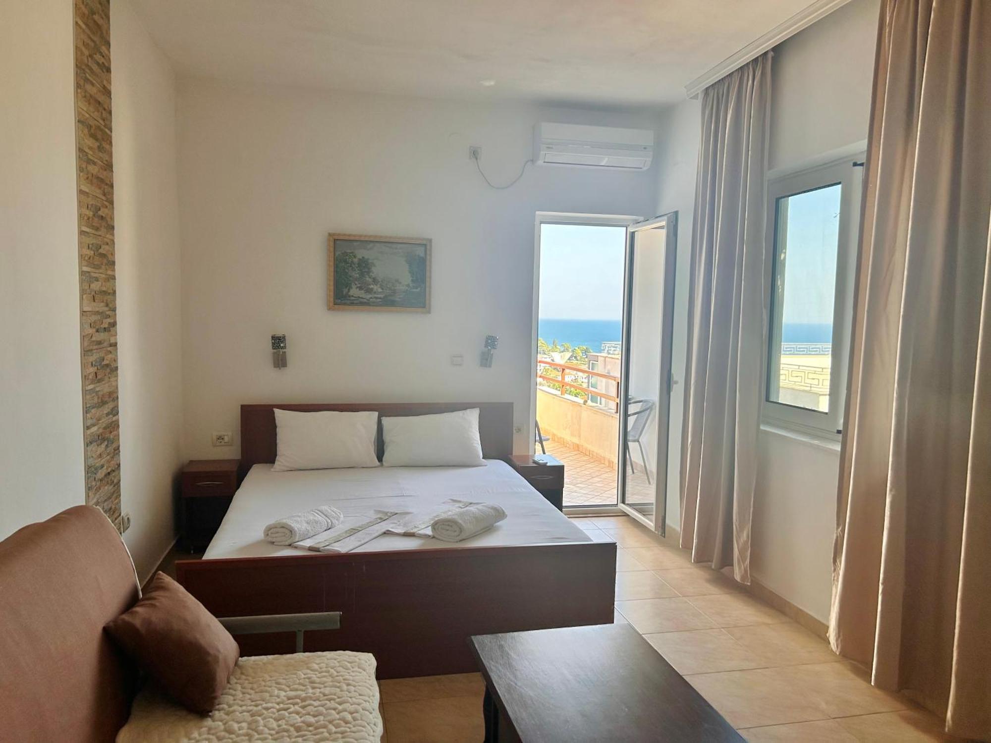 Apartments Aga Улцин Екстериор снимка