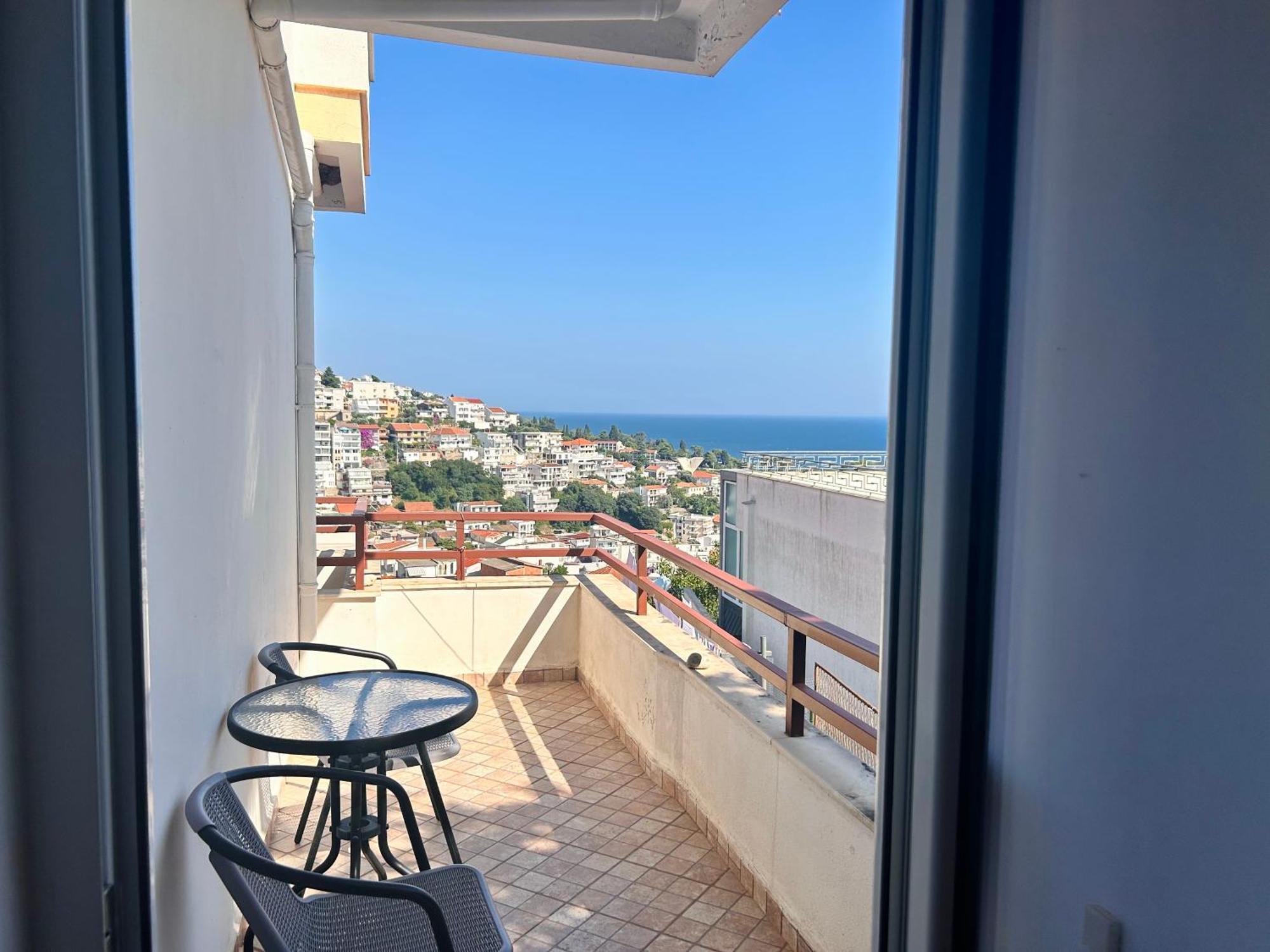 Apartments Aga Улцин Екстериор снимка
