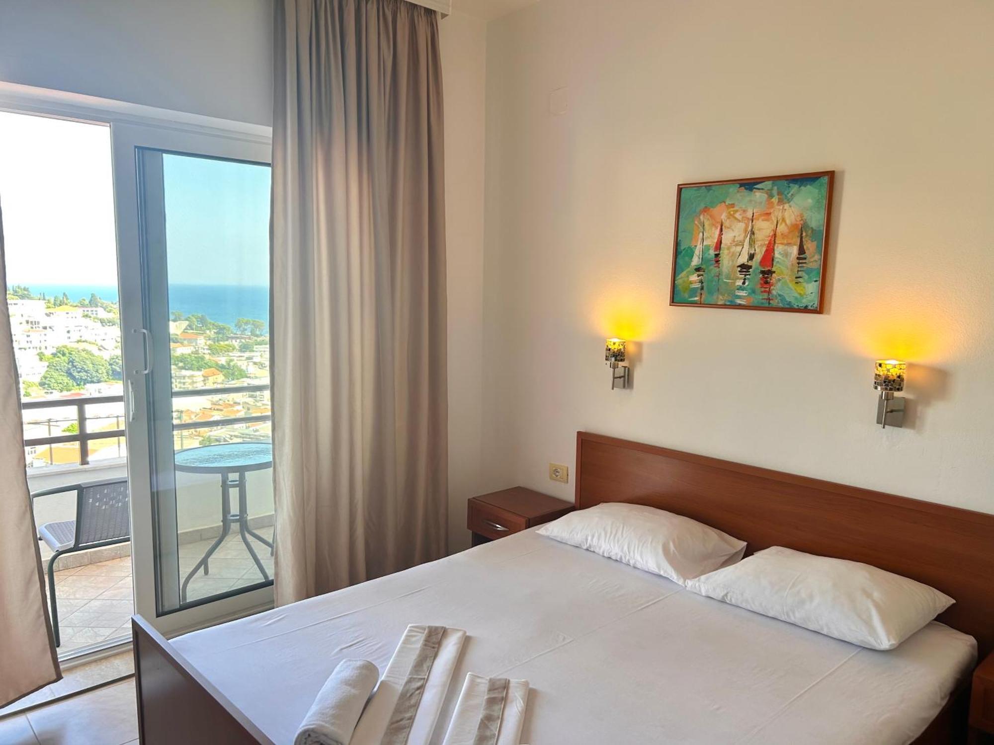 Apartments Aga Улцин Екстериор снимка