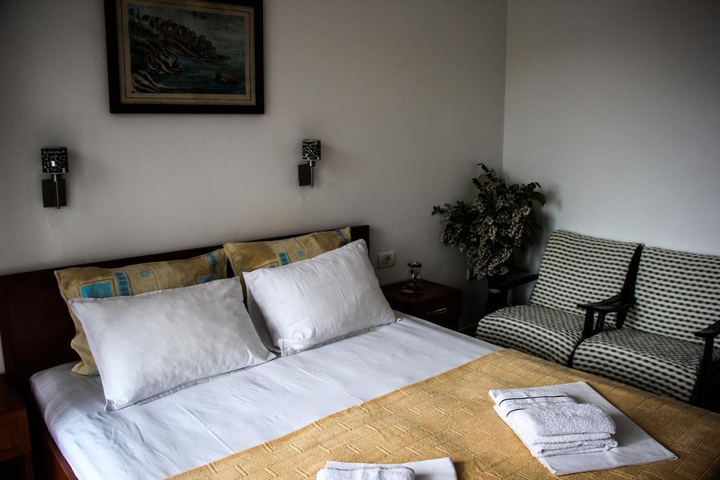 Apartments Aga Улцин Екстериор снимка