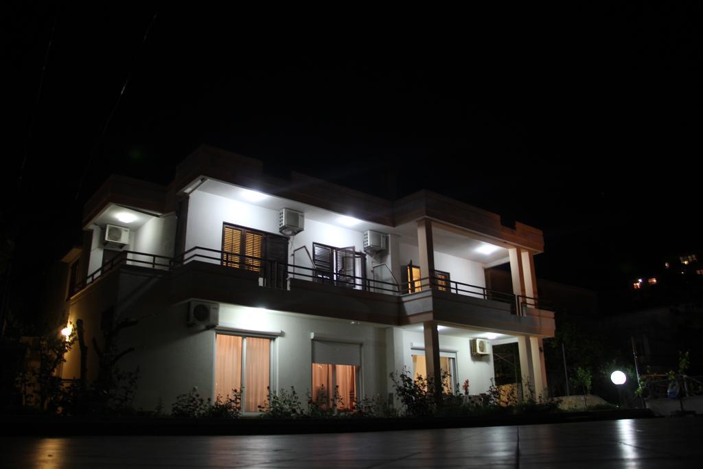 Apartments Aga Улцин Екстериор снимка