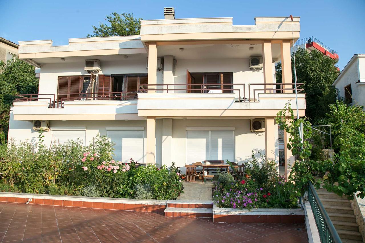 Apartments Aga Улцин Екстериор снимка